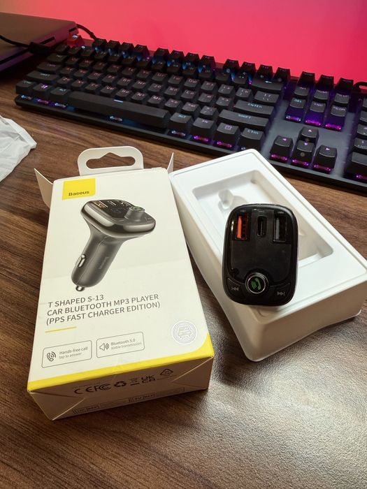 Baseus S-13 T-shaped FM трансмітер Bluetooth.