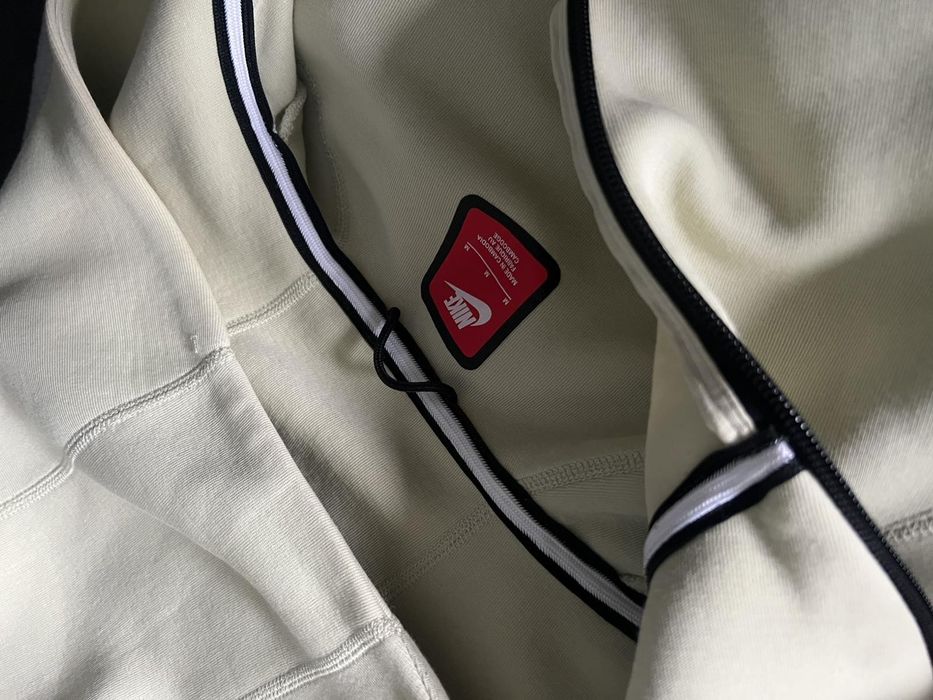 Nike Sportswear Tech Fleece костюм
