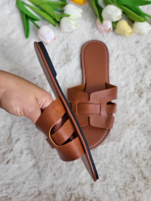 Skórzane klapki damskie hermeski 42 brązowe camel