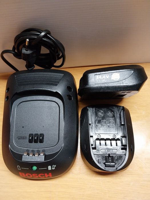 Baterias originais BOSCH 14,4 V: 1,5 Ah Li-Ion + Carregador