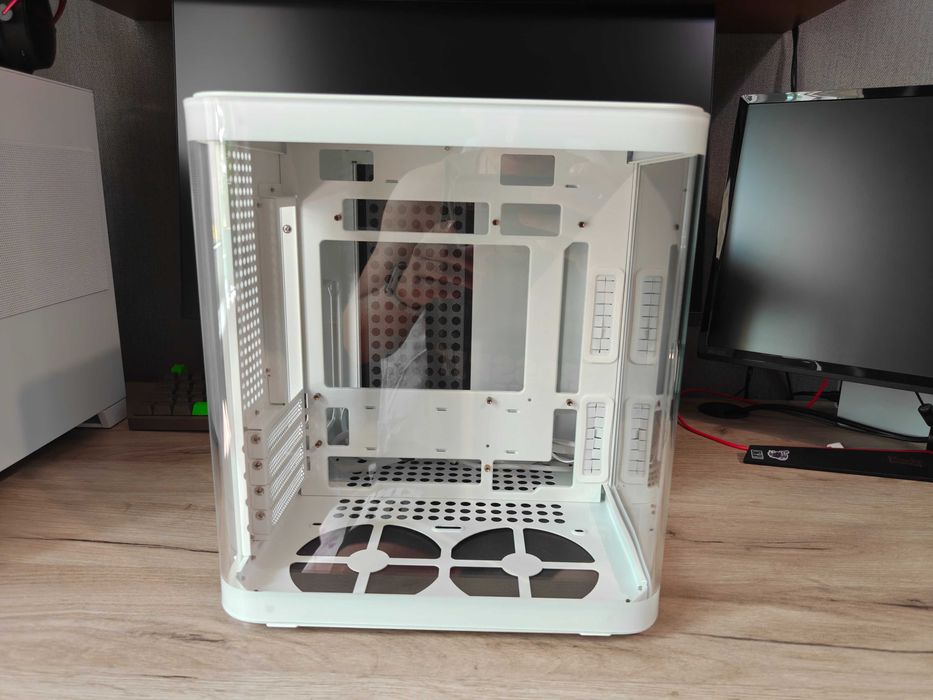 Продам корпус Jonsbo TK-1