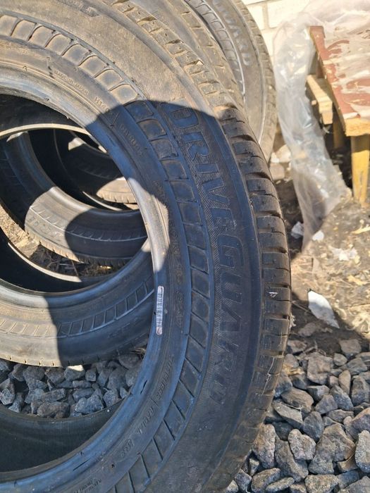 літні шини 215/60 R16