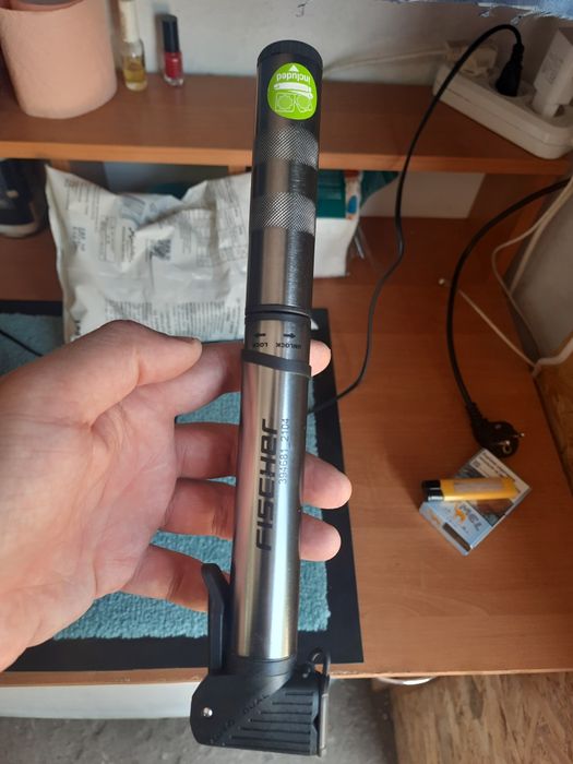 Замок для велосипеда и расходники. Отпугивает животных и мышь и крыс.