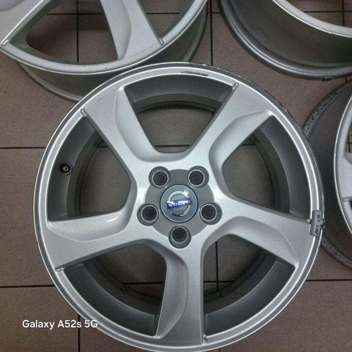 Felgi aluminiowe Volvo V60 S60  7Jx17 et50   31200602