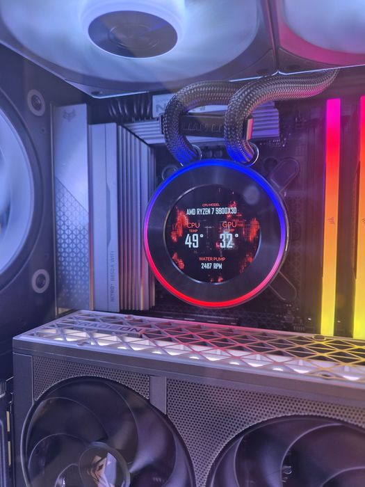 pc gaming como novo | cpu ryzen 9800x3d | gpu sapphire nitro 9070 XT | 32Gb cl30 6000mhz |  water cooler lian li hidroshift lcd | com garantia