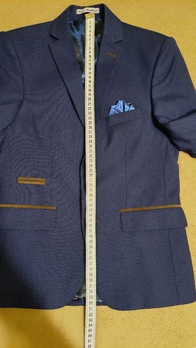 Новий костюм на хлопчика 152