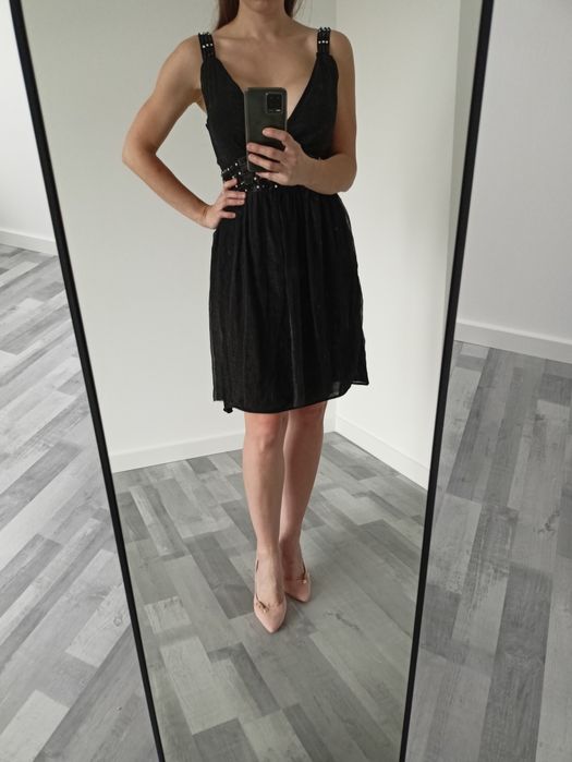 Sukienka tiulowa na ramiączka