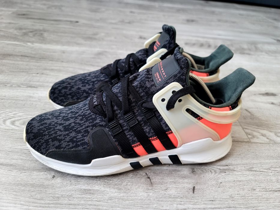 Продам фірмові кросівки Adidas Equipment