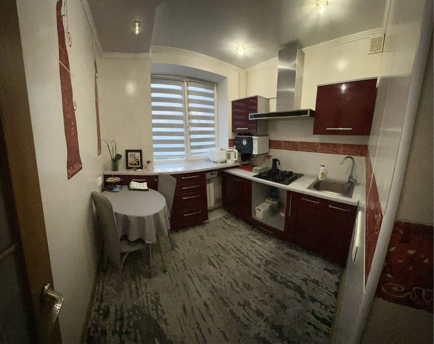 Продаж 2-к квартири в самому центрі Берестина – «Заходь і живи!»