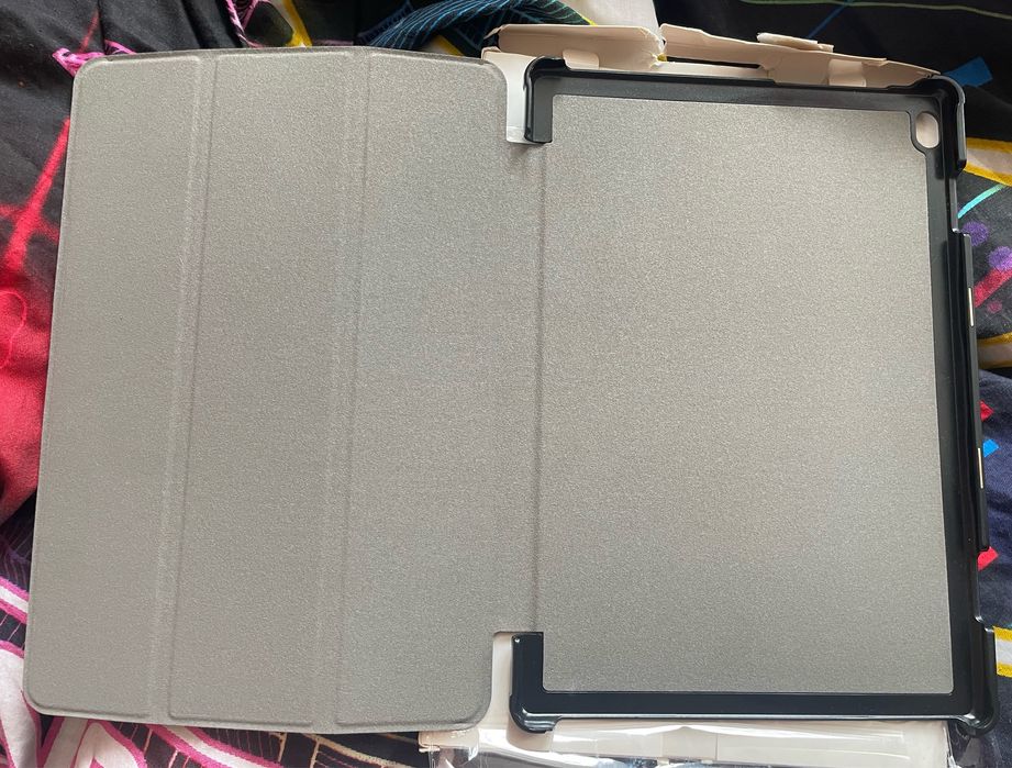 Etui Lenovo Tab 11
