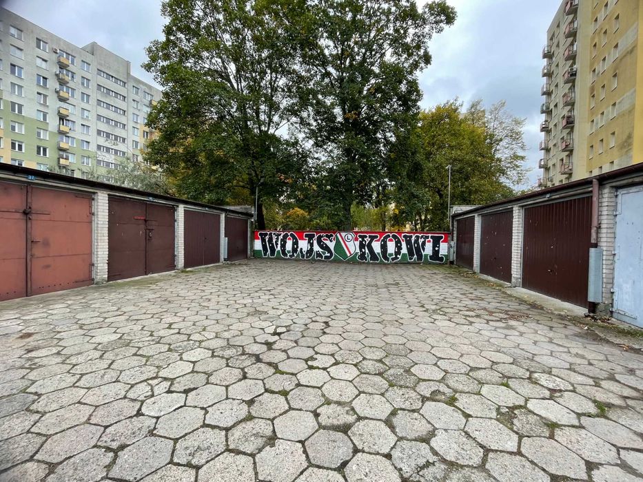 Sprzedam garaż murowany na Saskiej Kępie w Warszawie