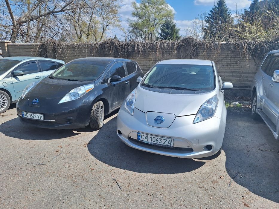 Оренда авто K5, Leaf, Sonata, Tesla
