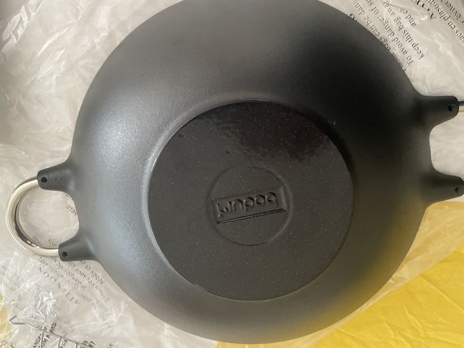 Wok ferro fundido Bodum Novo