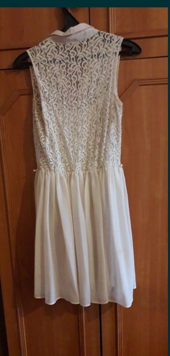 Молочное  платье