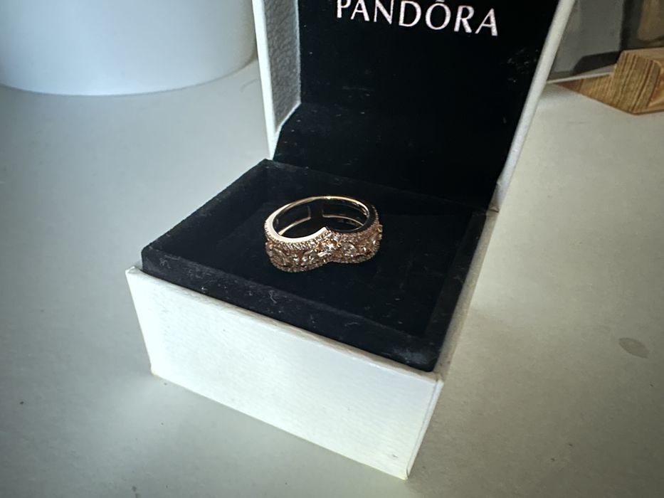 Anel Pandora Sparkling Marquise Double Wishbone