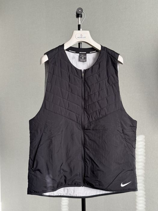 пуховий жилет для бігу Nike