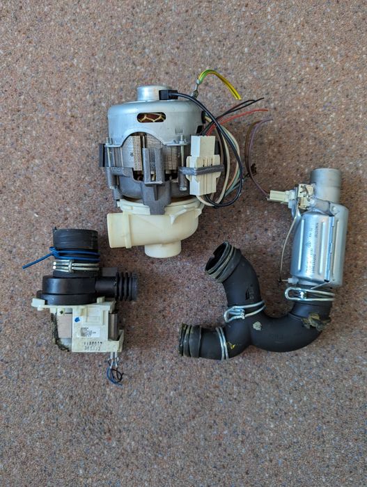 Części do zmywarki Elektrolux ESL67050 - grzałka