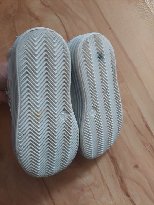 Primigi 24 skóra buty