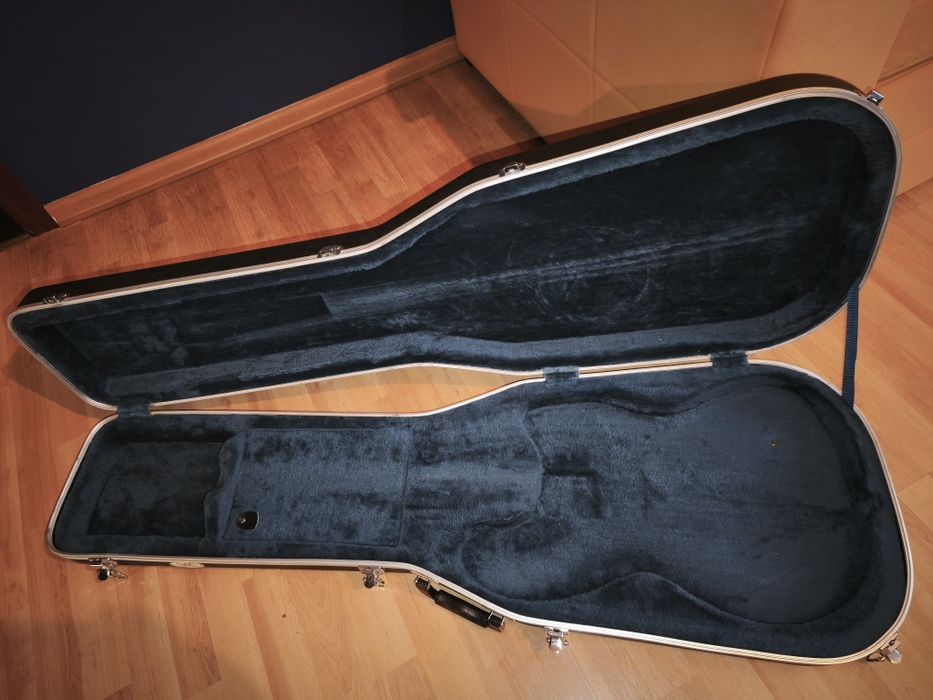 Twardy uniwersalny futerał na gitarę basową hardcase Mayones