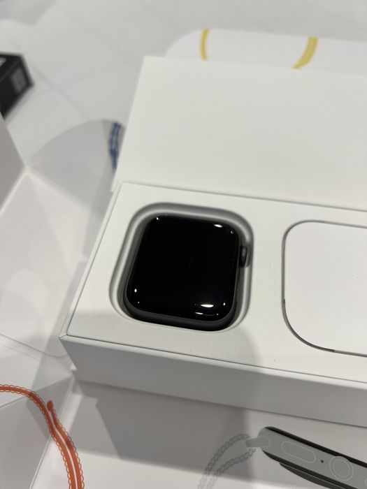 Apple Watch Series 4 LTE / 4G / E-SIM 44mm