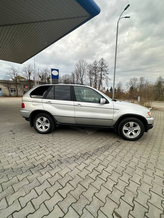 Продаю авто BMW X5