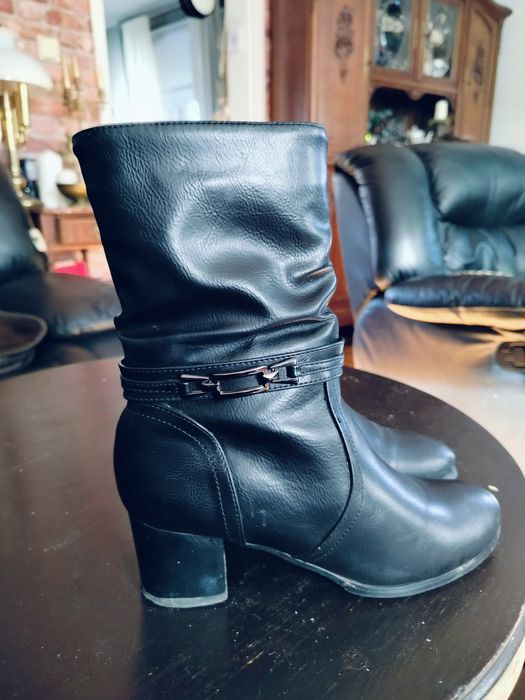 Kozaki ze skóry miękkie r.40 c.20 zł