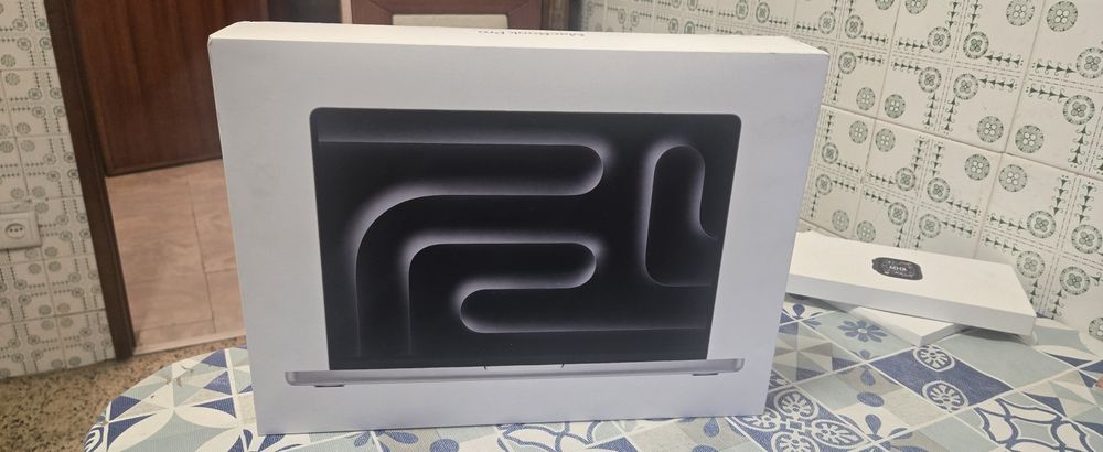 Caixa Macbook Pro