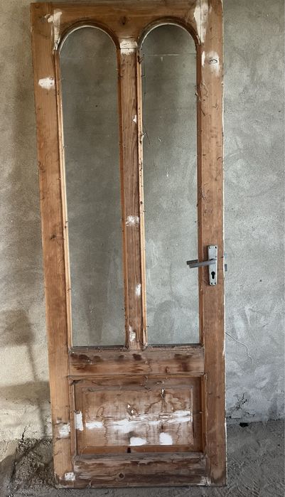 Продаються балконні двері