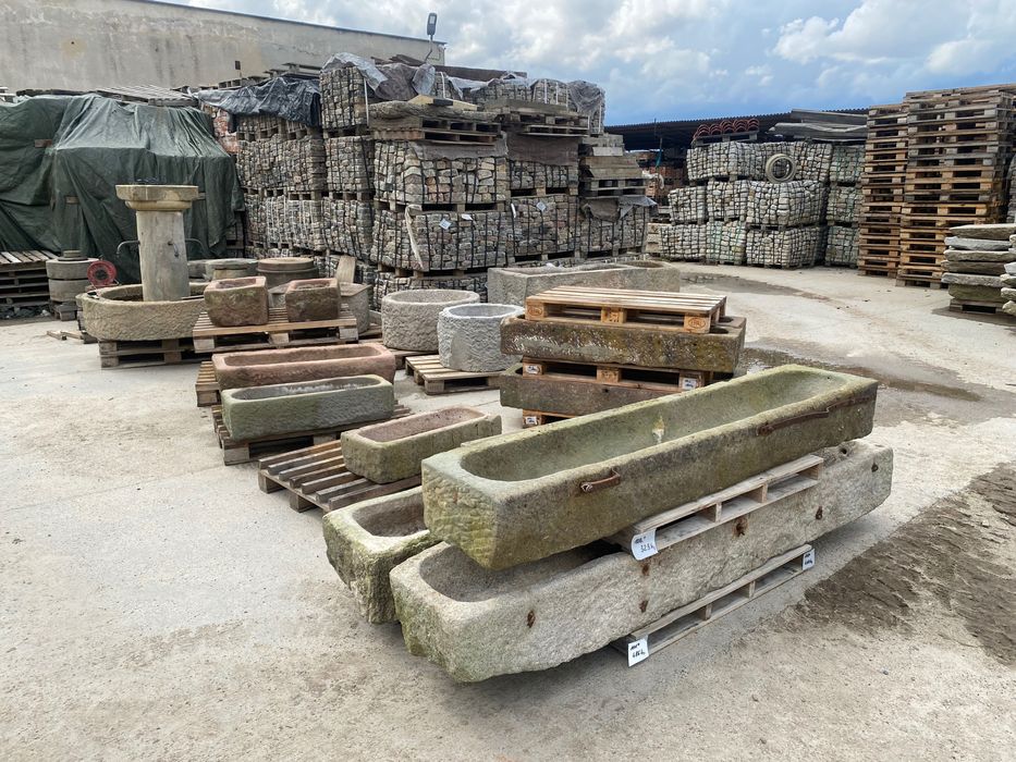 Zabytkowe Koryta Kamienne Z Piaskowca i Granitu