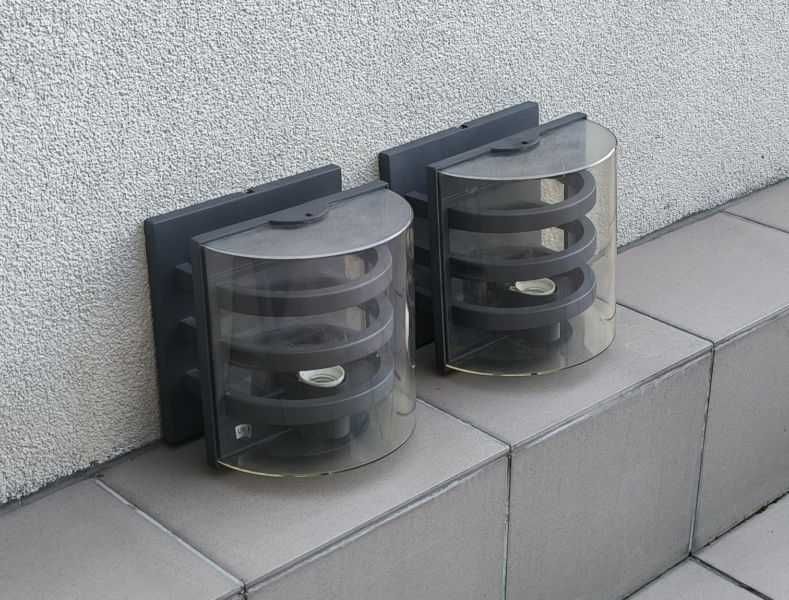 Kinkiet elewacyjny Saturn 1838 antracyt na żarówkę E27