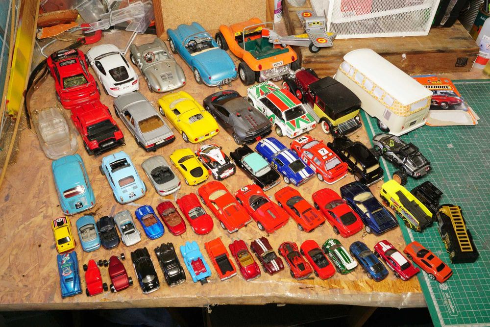 Carros Miniatura Burago, Hotwheels, Maisto, Matchbox, etc. 1/18 a 1/64
