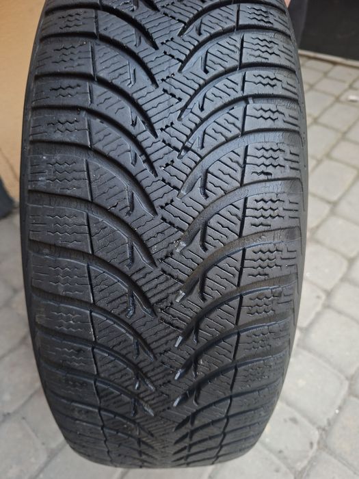 Oryginalne Alufelgi Renault z oponami zimowymi Michelin 205/60 R16