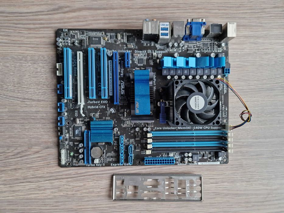 Płyta główna ASUS M4A88T-V EVO/USB3 procesor i chłodzenie gratis
