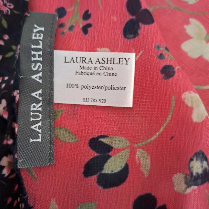 Шарф шовковий LAURA ASHLEY