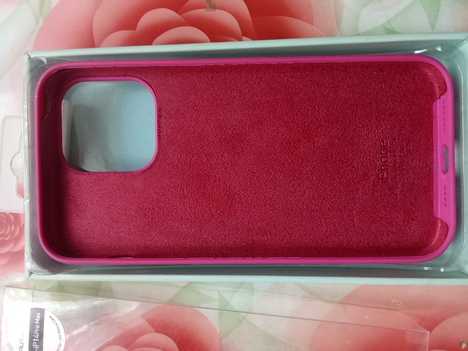 Чохол на iPhone 14 Pro Max.