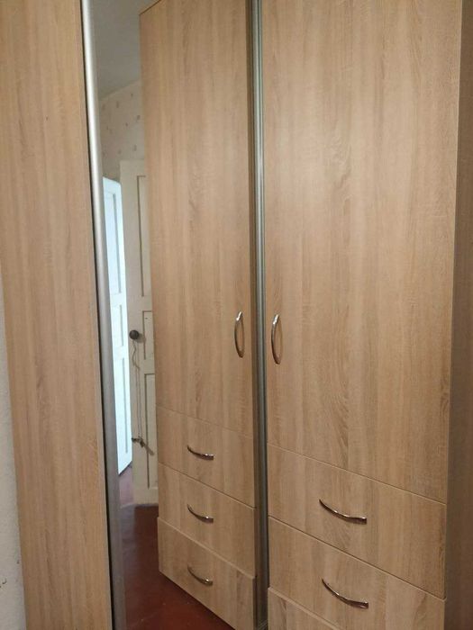 шкаф купе угловой с зеркалом