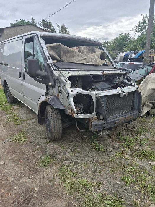 Ford Transit 2.2 2008 r 110 km  na cześci silnik skrzynia