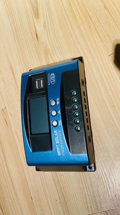 Sterownik paneli modułów fotowoltaicznych 12v/24v MPPT 12V/24V 40A
