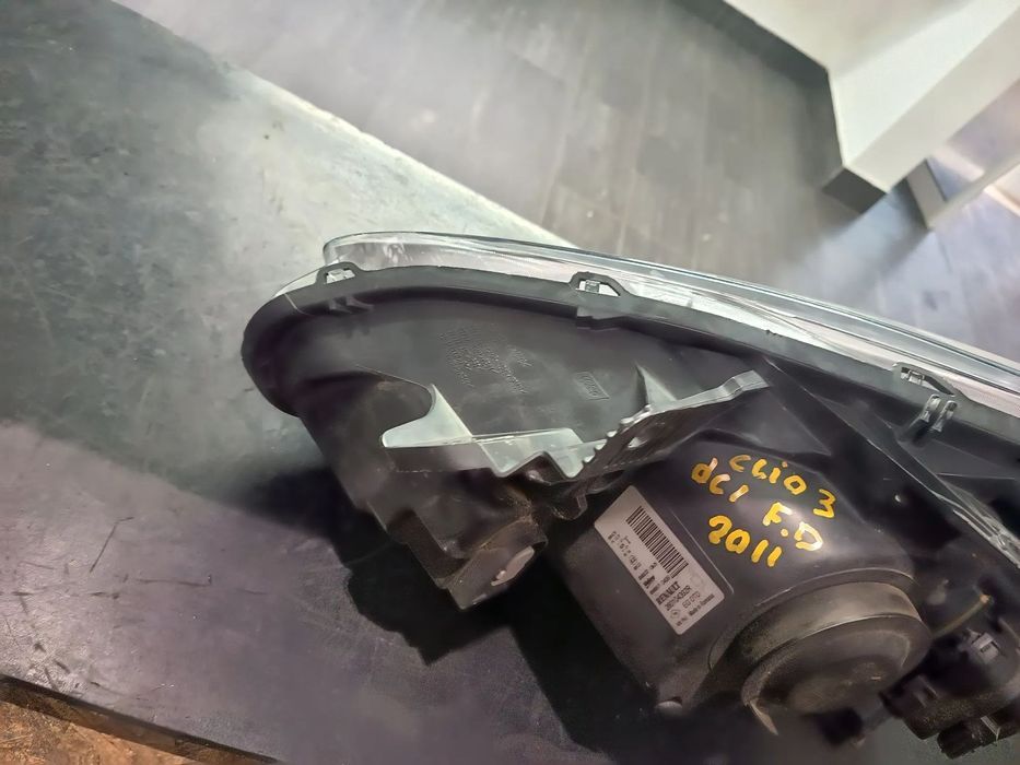 FarolFrt Drt Renault Clio 2009-2012 Ref: 260104392R