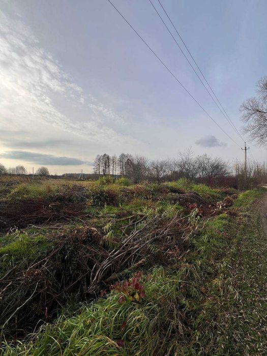 Продаж зем. ділянки під забуд. 8км від Львова с.Суховоля поруч озеро