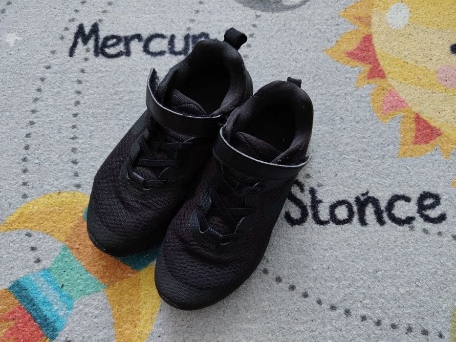 Nike buty sportowe 31.5 czarne siatka