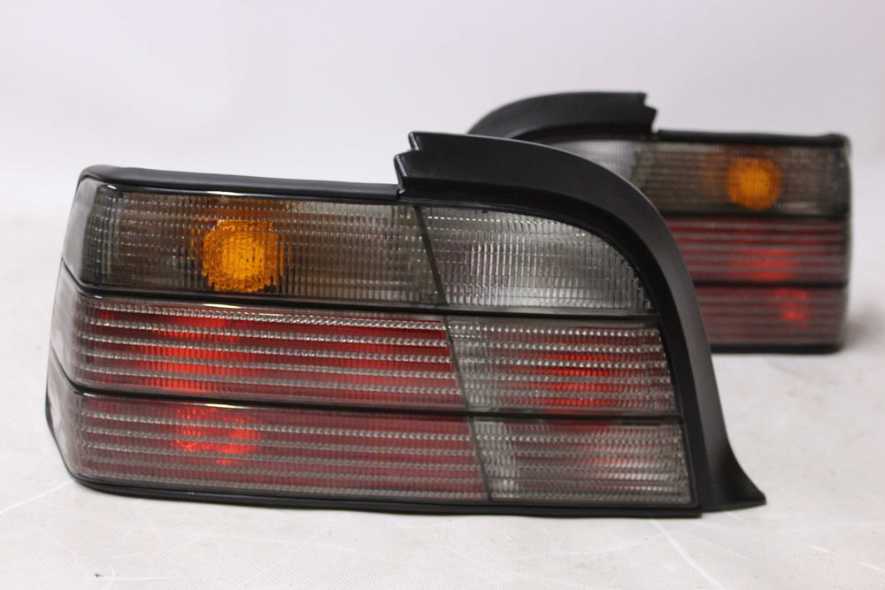 Lampy światła tył tylne BMW E36 90-99 COUPE M-PAKIET TUNING SMOKE NOWE