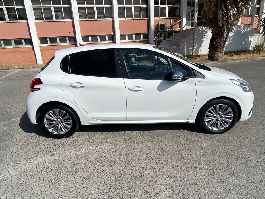 Peugeot 208 1.6 BlueHDi Style