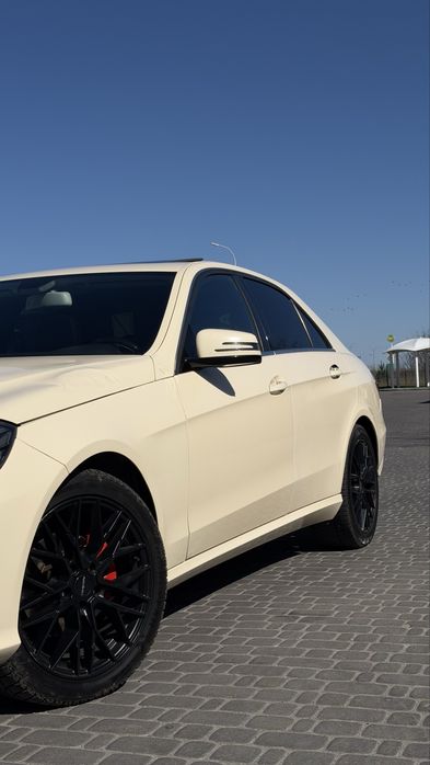 Mercedes W212 2014 рік