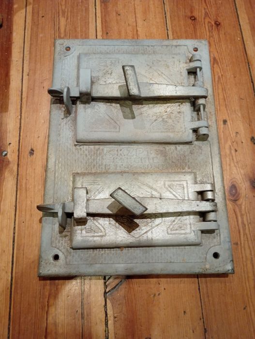 Drzwi do pieca kaflowego