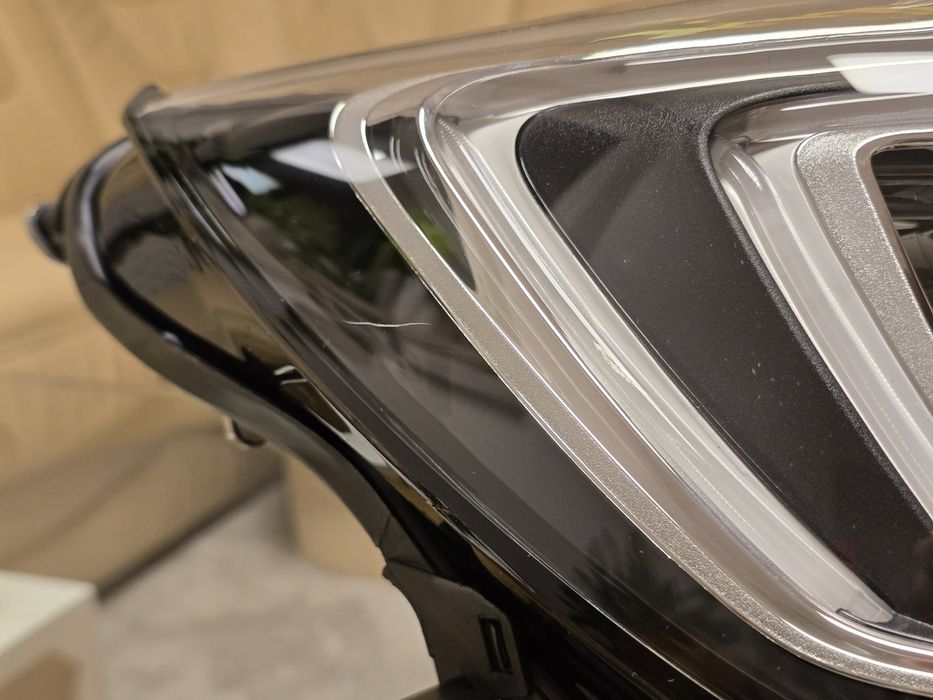 Nowy reflektor lampa prawa przednia Opel Crossland X  Led prawy przód