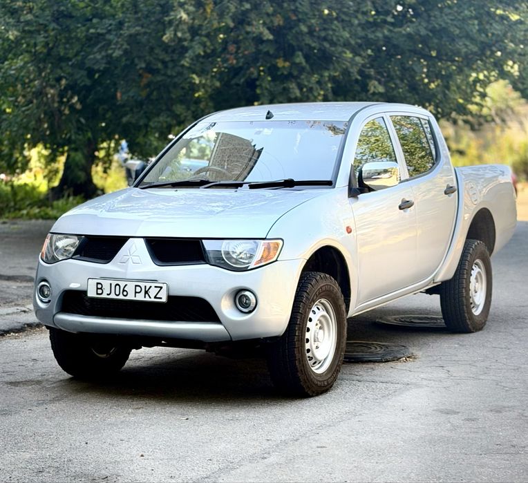 Mitsubishi L200 2.5 дизель автомат в Запорожье