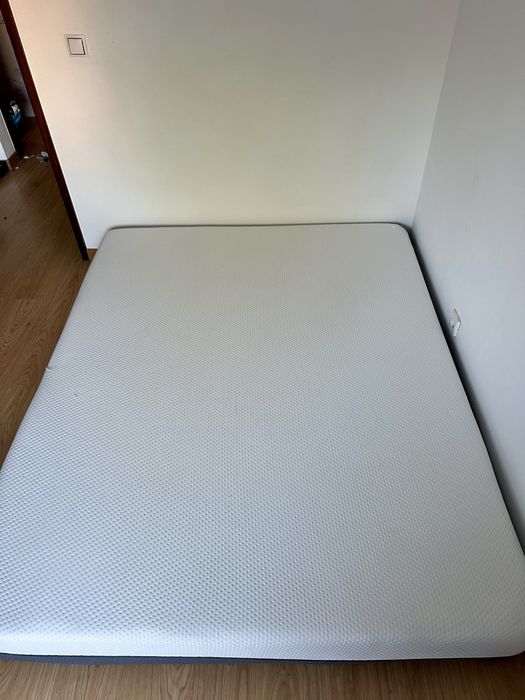 Colchão Emma 160x200 cm – Confortável e em bom estado