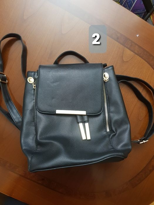 Рюкзак и сумочки женские.