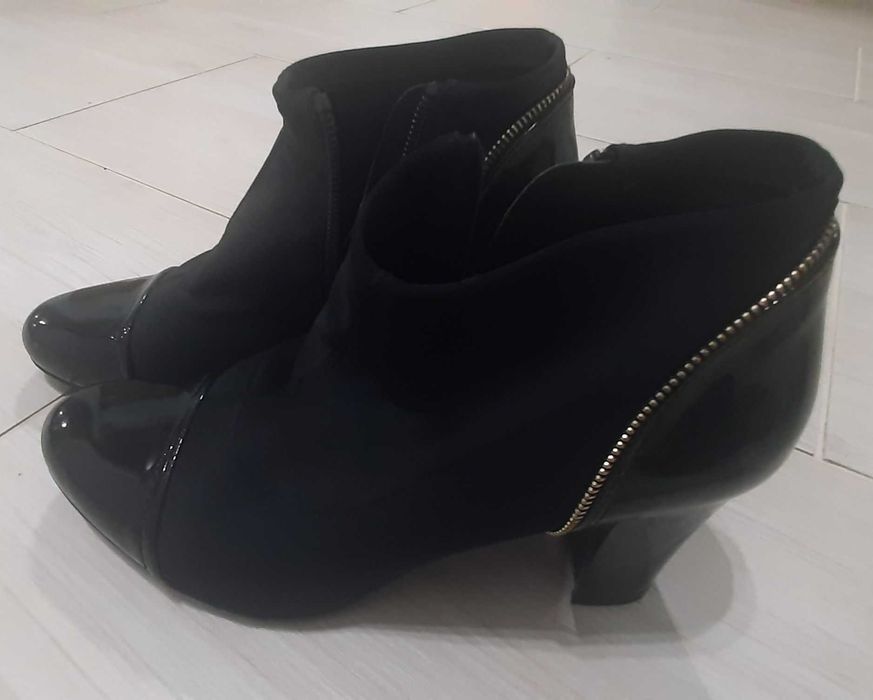 Eleganckie buty na obcasie